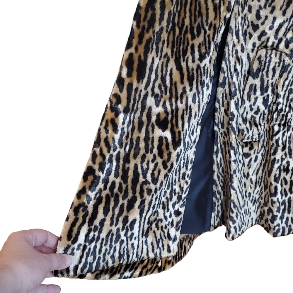 Vintage Leopard Print Cape Pristine Condition - image 6